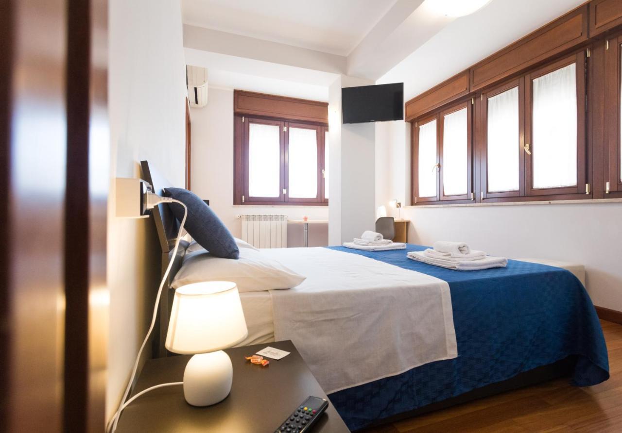B&B Tiffany Sferracavallo Palermo Eksteriør billede