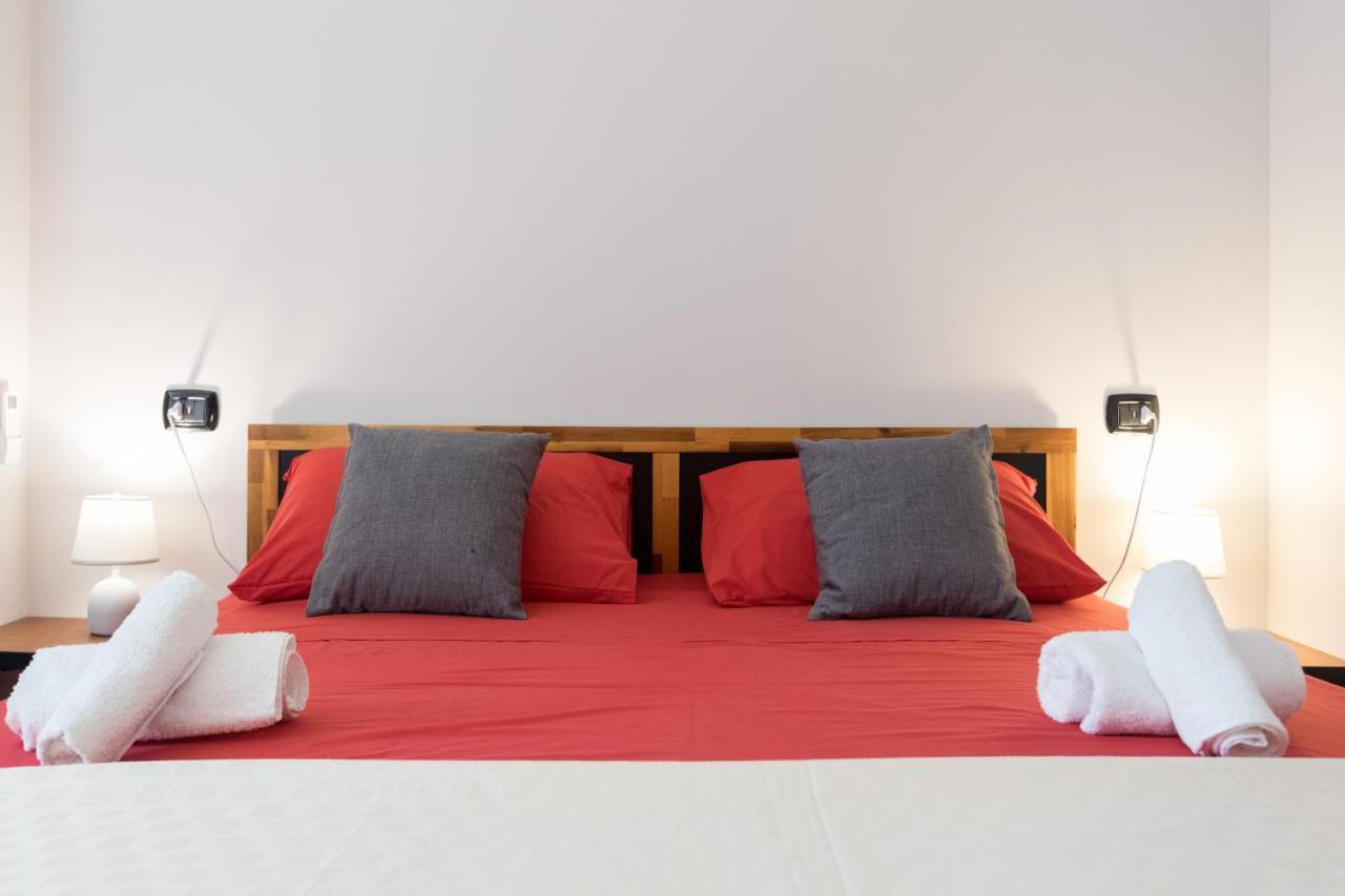 B&B Tiffany Sferracavallo Palermo Eksteriør billede