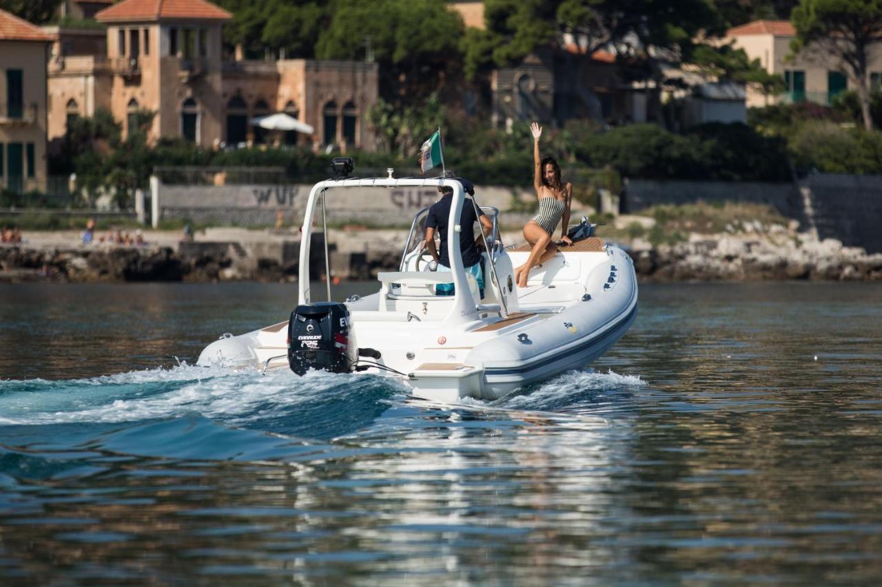 B&B Tiffany Sferracavallo Palermo Eksteriør billede