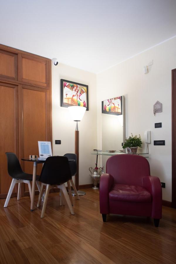 B&B Tiffany Sferracavallo Palermo Eksteriør billede